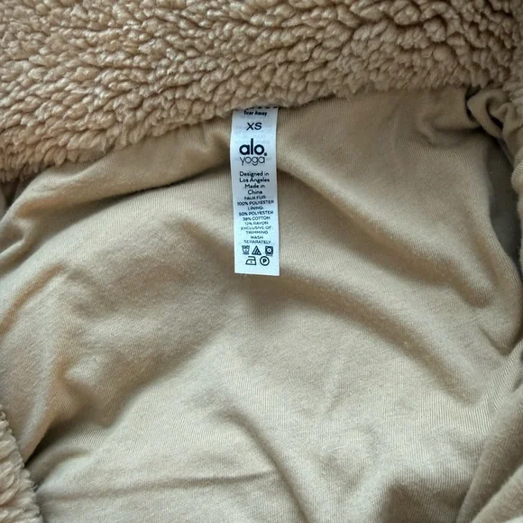 ALO Yoga Tan Teddy Jacket - Picture 5 of 7